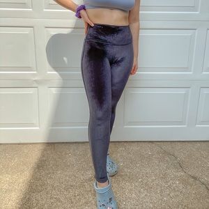 Lululemon Velvet High Waist Wunder Under 28’